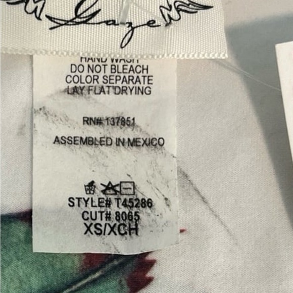 Floral Summer Tee with shoulder Cut out - Picture 4 of 4